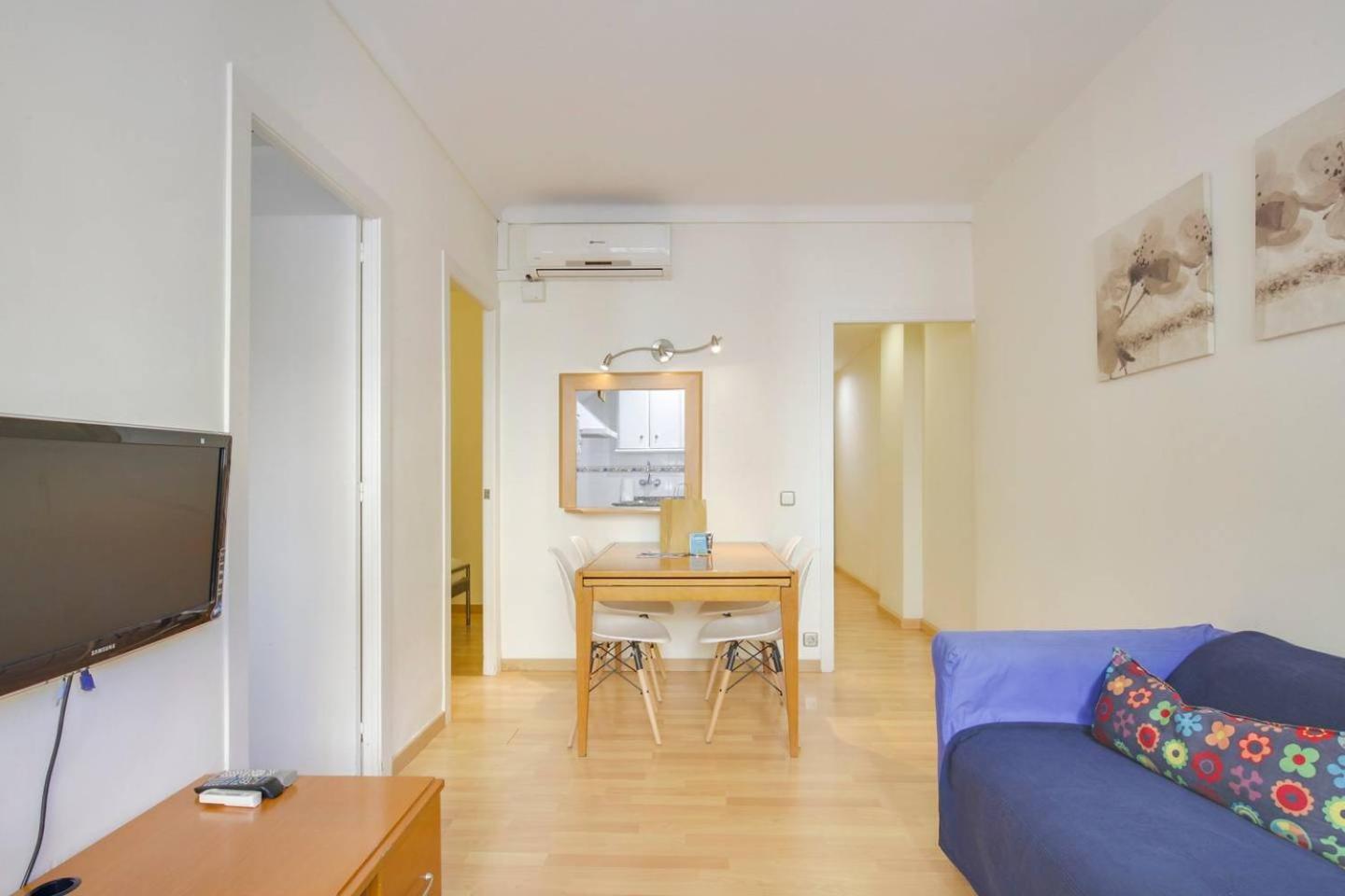 Cozy 2 Bedroom Next To Arc De Triomf Barcelona Exterior foto